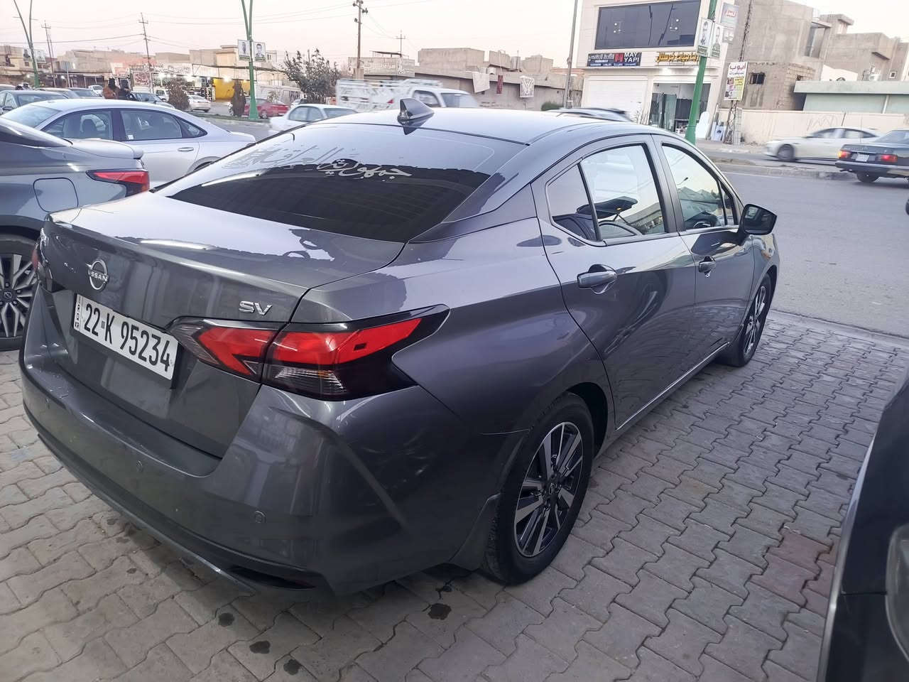 سلام عليكم
نيسان فيرسا 2023 رقم اربيل SV
مواصفات المعروفه 
رادارات نقطه عمياء شاشه كامره حساسات 
السياره جديده بمعنه الكلمه مال بيت 
الضرر بنيد فقط بدون دواخل ولا تعديل بارد ولا شخوط السياره مرايه وبلاديه الف متصرف عليها كلها بالشرط 
السعر المطلوب 132 سنويه وارقام جدد
عنوان السياره كركوك
ماشيه 36
‏‪***********‬‏
