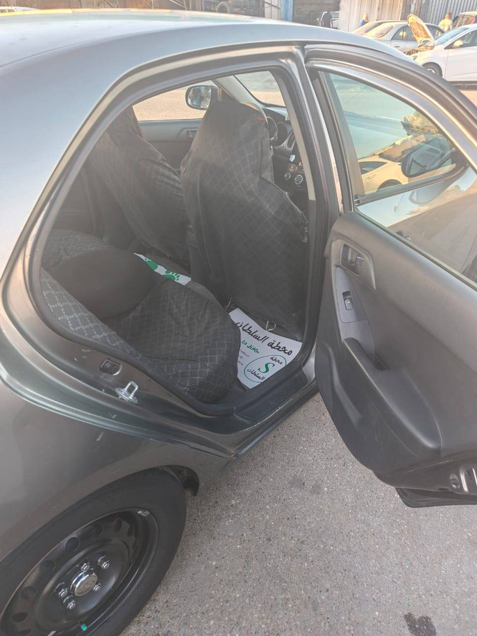 سلام عليكم سياره مديل 2012 سياره كفاله عامه سياره حيل نضيفه السعر 99 وبيه مجال  سياره رقم سليمانيه ***********
