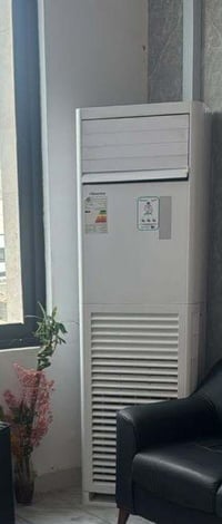 للبيع 2طن انفيرتر بعده موسم واحد مشتغل 07726068399 حي الجامعه. بغداد. ...