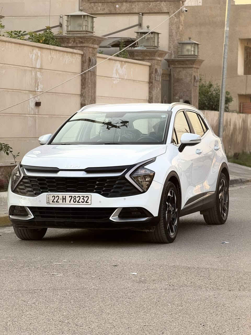 كيا سبورتج للبيع
موديل2023 رقم اربيل السيارة       
 فول مواصفات ماعدا البنوراما
ماشيه66 الف مكفولة كفاله عامة 
من الصبغ والتبديل ماعدا pdrقليل بل جاملغ الخلفي +اثر حالوب بل تكمه اليمنه فقط
السعر 22،100$ورقة وبيهامجال 

رقمي ***********
(( مواصفات السيارة ))‎
‏‎  
2- بصمة
‏3 - سعة المحرك 2.0L 
‏‎ 4- حساسات أمامية 
‏‎ 5- حساسات خلفية
6‏‎ - لايت زينون + LED
‏‎  كشافات  بك لايت LED
‏‎ 9- ويل كب 20
10- اريل نفكيشن 
11- تشغيل عن بعد 
‏‎ 12-فتح الصندوق كهرباء ذكي 
13-‏-‎ دشبول شاشة 
‏‎  شاشة Apple Car play 
‏14‎- كاميرا دوارة‏
‏‎ 15- تدفئة المقود  والكشنات الامامية 
‏‎ 16- مثبت السرعة Cruise 
 الأوامر الصوتية
‏17‎- أوضاع القيادة  Drive Mode
‏‎ - فحص أنظمة السيارة 
‏‎ - حساسات ضغط اطارات 
‏‎ - شفتات مقود
‏‎- تبريد شاشة
‏‎ - هاند بريك بصمة 
‏‎‏- ABS 
‏‎‏ - Auto Hold    أوتو هولد
‏‎‏- ISO Fex        ايزو فكس
‏‎- نظام مانع الانزلاق
‏‎- نظام نزول المنحدرات 
‏‎- اشارة في المرايا الجانبية 
‏‎‏- رادارات جانبيه مع رادار خلفية
