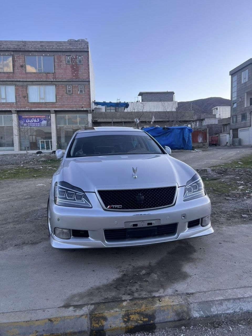 2005 شاهینە(182)✈️
جلد و هیتەر 
سلاید 
سوکان لێگزز
کوشن خەزن
کامل مەسرەفە
تایە ویلی تازە
لایتی سەح
پێشی کراوە بە ٢٠٠٧
پێشی داگیراوە
جامی هەلگیراوە
مکەبەرەکانی کامل گۆراوە
سێرڤسی گێڕ و مەکینە کراوە 
پلاکی لێزەری لەسەرە  
کونی گەرمی گیراوە 
هەمو کارەبایی چاککراوە
کۆدی بۆ کراوە
هەوای بەر قاچی بۆ دانراوە
گاعی تازە 
پۆڵیشو حەمام کراوە
فول مواسەفات 
مالی دۆستە 
دینارێ مەسرەفی نیە 
سعری (75) 

0 751 805 6560
