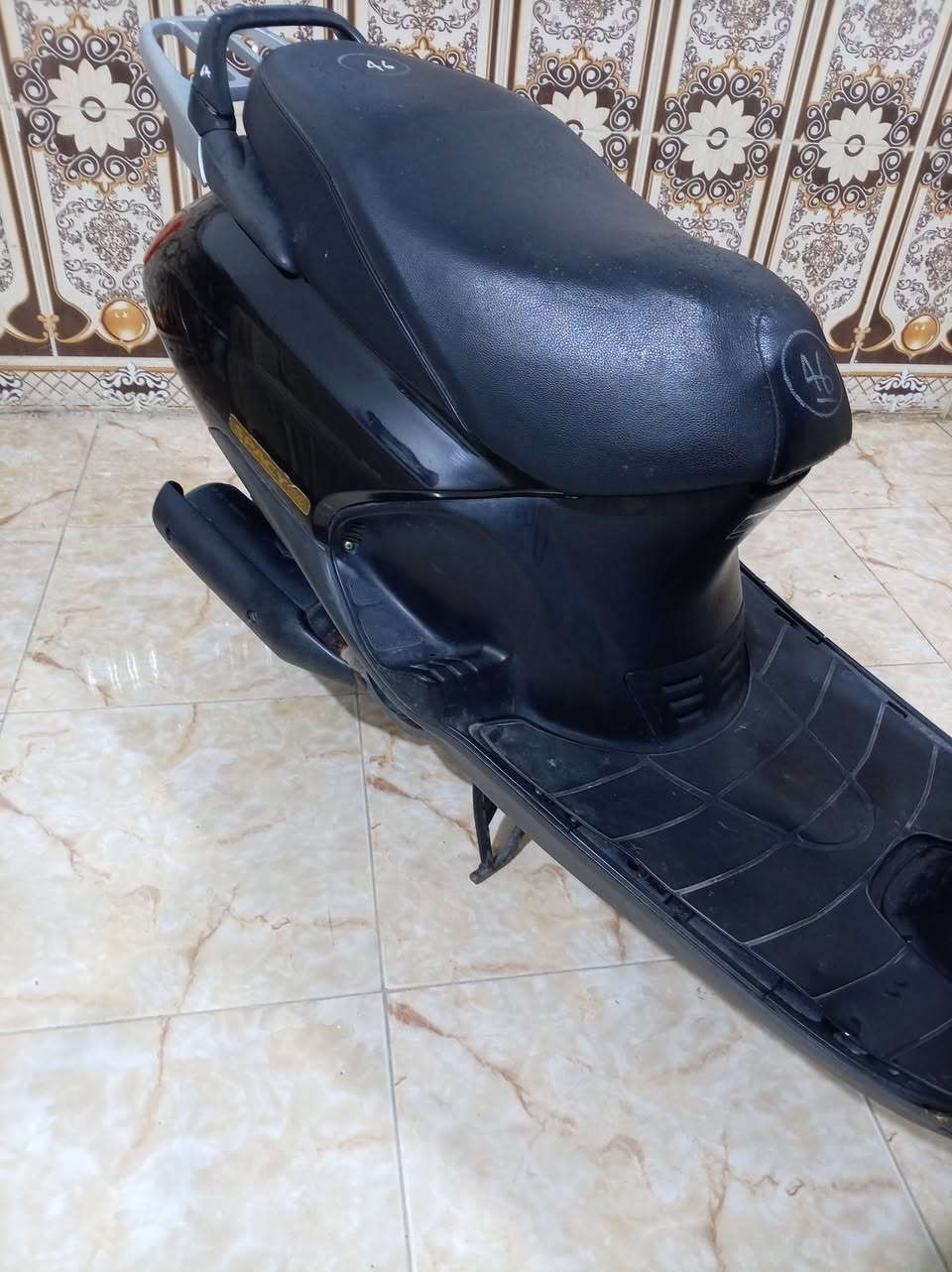 سلام عليكم
دراجه سبيسي للبيع دراجه نضيفه ما نقصه شي دراجه خرسه دراجه امجفته اول تبديله دهن كفر اصلي ما نقصه شي كامله السعر ٦٠٠بيه مجال رقم الهاتف ***********
