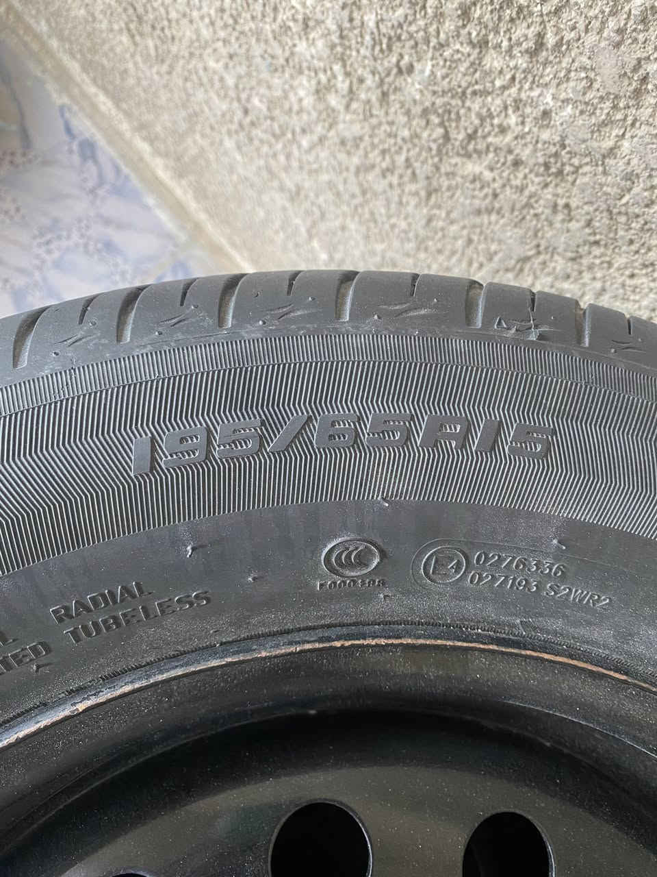 السلام عليكم 
تخم ويل النتراا اصلي مع تخم تاير نضيف جدااا 
السعر 300 وبيهه مجال 

***********
