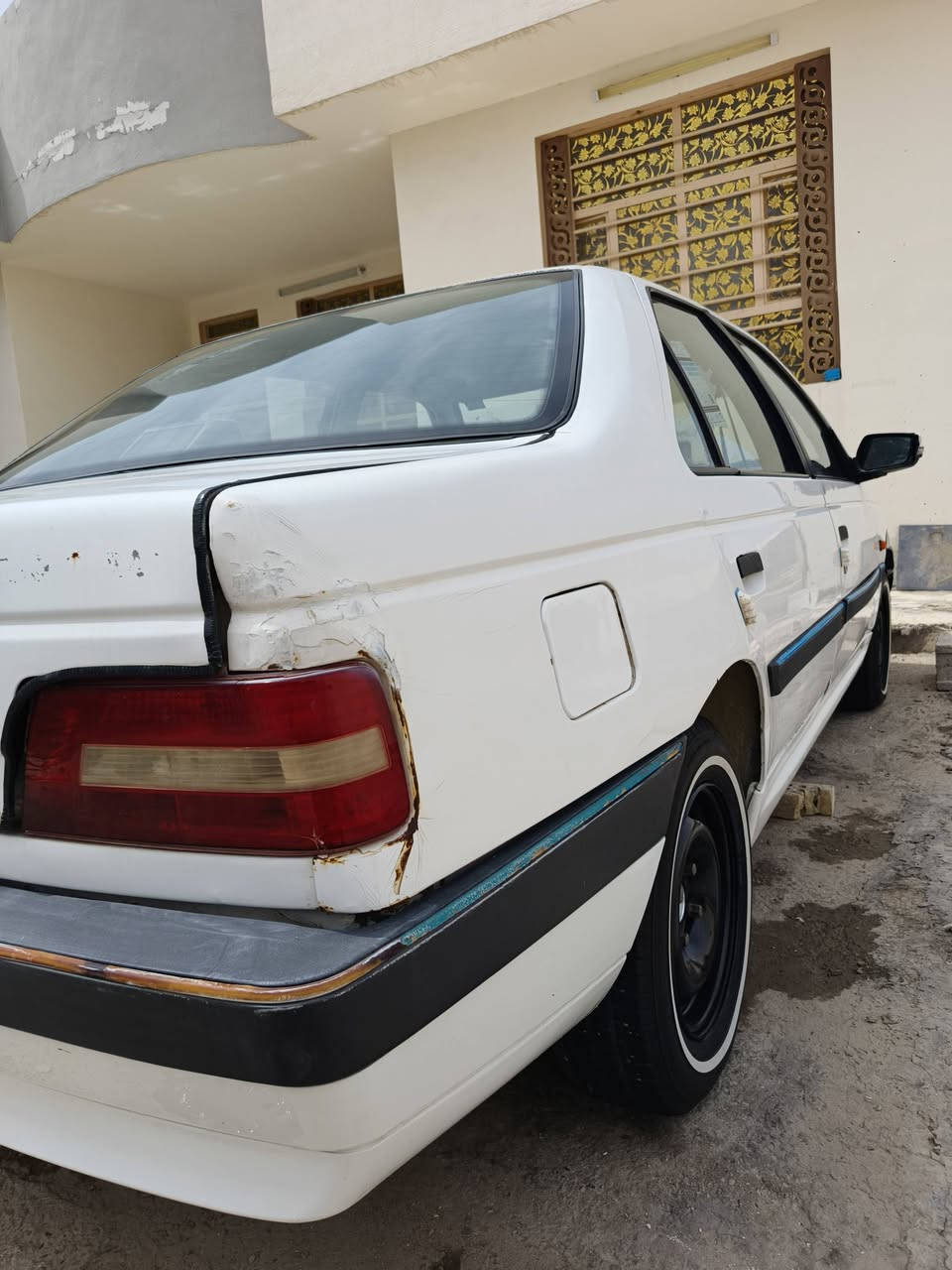 سلام عليكم
بيجو 405 بأسمي سنويه لل 29 السياره مبدل بيها قبق جنطه فقط وبيها بدايه براص قليل كلش كير كفاله تبريد شغال السعر 28 للتواصل *********** مكان السياره نجف
