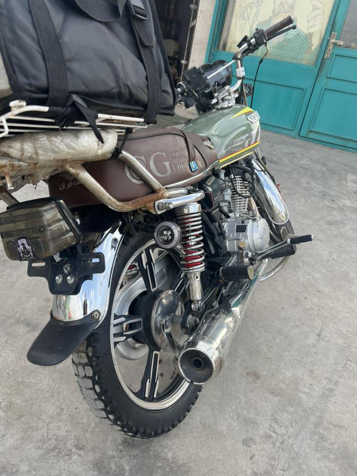 السلام عليكم دراجه أيراني موديل 2023 الدراجه مكفوله من كلشي دراجه نضيفه محتاج وريد ابيعه اوراقه كامله السعر 550 بيه مجال حك الجيه مكاني بياع رقم الهاتف ***********
