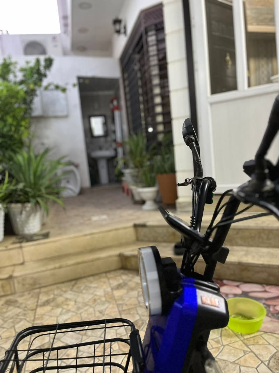 دراجه شحن فول مواصفات اشاره يمنه يسره دبل اشاره اكلوب ابيض واصفر زينون دبلات امامي خلفي اناره يجي وياه اسويجين تشغيل عن بعد بصمه قفل فتح شاشه يمشي 75  يوصل 35 كم  اي عطل يصير يضهر بشاشه شركه مديل 2024 شركه koREAMR بطاريات نضيفه مثبت سرعه 4 نمر دراجه نضيفه سعر 350 الف  محافظه كركوك استفسار***********
