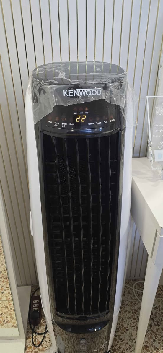 عندي مبردة كينوود عمودية إنفيرتر (Inverter) اقتصادية جداً بالكهرباء، الموديل الحديث KN-36000T، حابب أبيعها.
​الحالة: مستخدمة يوم واحد فقط (بأكياس النايلون مالتها مثل ما موضح بصورة
​المواصفات مبردة سلولوز، ماطور نحاس 100%، تقنية توفير الطاقة، توزيع هواء بـ 4 اتجاهات، فلتر تنقية الهواء، خاصية منع الرطوبة، وتحكم ريموت كونترول.
​سبب البيع بكل صراحة: المطبخ عندي صغير ومغلق تماماً وسوت عندي رطوبة (بوخة). المبردة ما بيها أي عيب وتبريدها ممتاز بس ما رهمت ويا طبيعة المطبخ حطيتها بلغرفة ثلج هواها .
​سعر الشراء: 250 ألف دينار.
​سعر البيع: 225 ألف دينار (قفل).
​المبردة وياها كارتونها وكامل ملحقاتها، وجديدة حرفياً كأنك مشتريها من المحل الآن. بغداد, العراق


**إذا كنت صاحب هذا الإعلان وتريد حذفه لأي سبب، رجاءا أرسل رسالة إلى الدعم الفني**