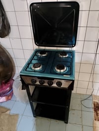 عربانه طفل من النوع الجيد بسعر 25 الف وطباخ منضدي ابو الميز بسعر 35 ال...