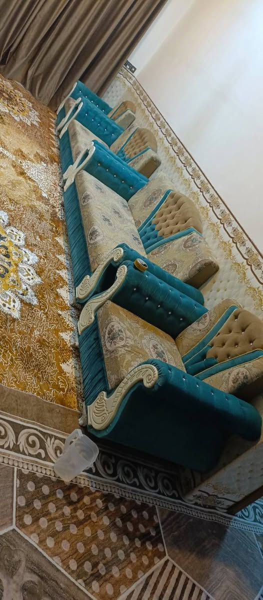 سلام عليكم تخم للبيع نضيف ١٥مقعد سعر مناسب ***********

