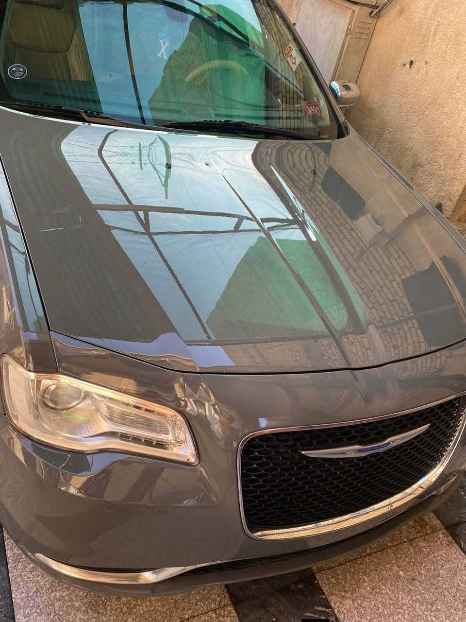 السلام عليكم كرايسلر 300 اوباما موديل 2018 اصل وارد امريكي كلين تايتل مكفوله كفاله عامه صوره السونار وي المنشور رقم ذي قار الدولي سنويه ولوحات وهزه جديده فول مواصفات 1/1 
بانوراما
بصمه تشغيل + دخول ذكي + تشغيل عن بعد
كشنات جلد + تدفئه كشنات + كشنات كهربائيه
شاشه كبيره + كامره خلفيه + تحكمات استيرن
كير ماوس
محرك 3600
ويل مكسيكي تخم تاير جديد
لون اسمنتي مميز السياره استخدام شخصي مامشتغل بيها خط سياره جديده بمعنى الكلمه وجاهزه
العنوان الناصريه مركز المدينه
الموبايل 📱‏‪***********‬‏
السعر 240 وبي مجال شراي يتصل ويدلل
