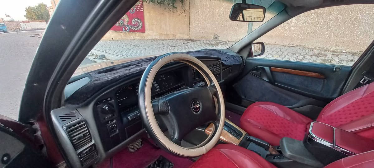 السلام عليكم
اوبل اوميكا موديل 1993
رقم بغداد رقم جديد 
سنوية 2026
السيارة كاملة مابيها اي نقص 
جاهزة من كلشي 
مكينة كير  بلادي بدون تحوير
تخم تاير جديد 
صدر جديد 
نقص تبريد فقط وكمبريسر جديد بالصندوك 
مصبوغ عام جمالية 
السعر المطلوب 45 مابيها اي مجال قفل قفل


**إذا كنت صاحب هذا الإعلان وتريد حذفه لأي سبب، رجاءا أرسل رسالة إلى الدعم الفني**