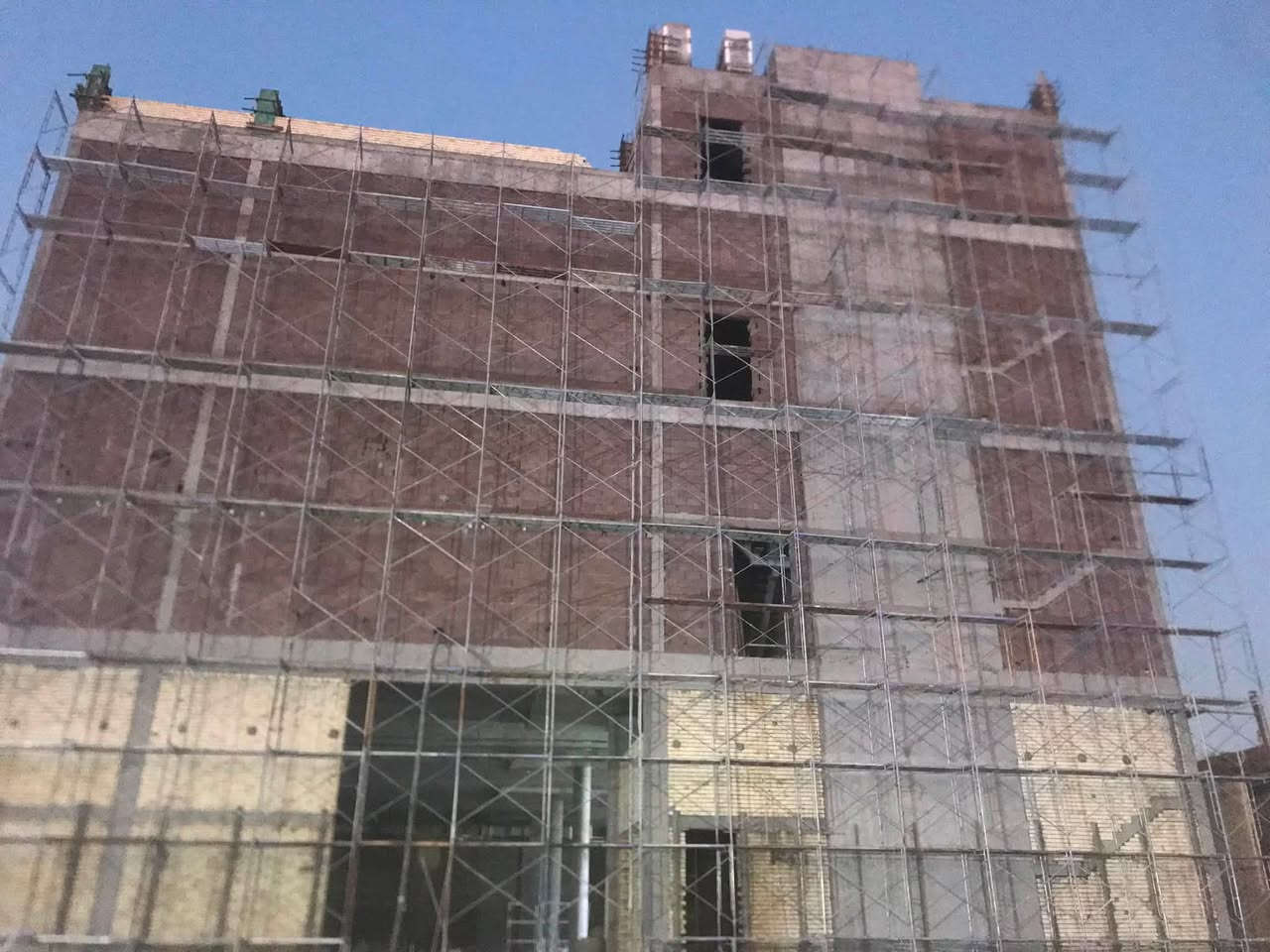 مكتب أحمد علي لبيع وشراء وتأجير ونصب سكلات البناء وتأجير كافة مواد البناء للأستفسار واتساب أو خاص
