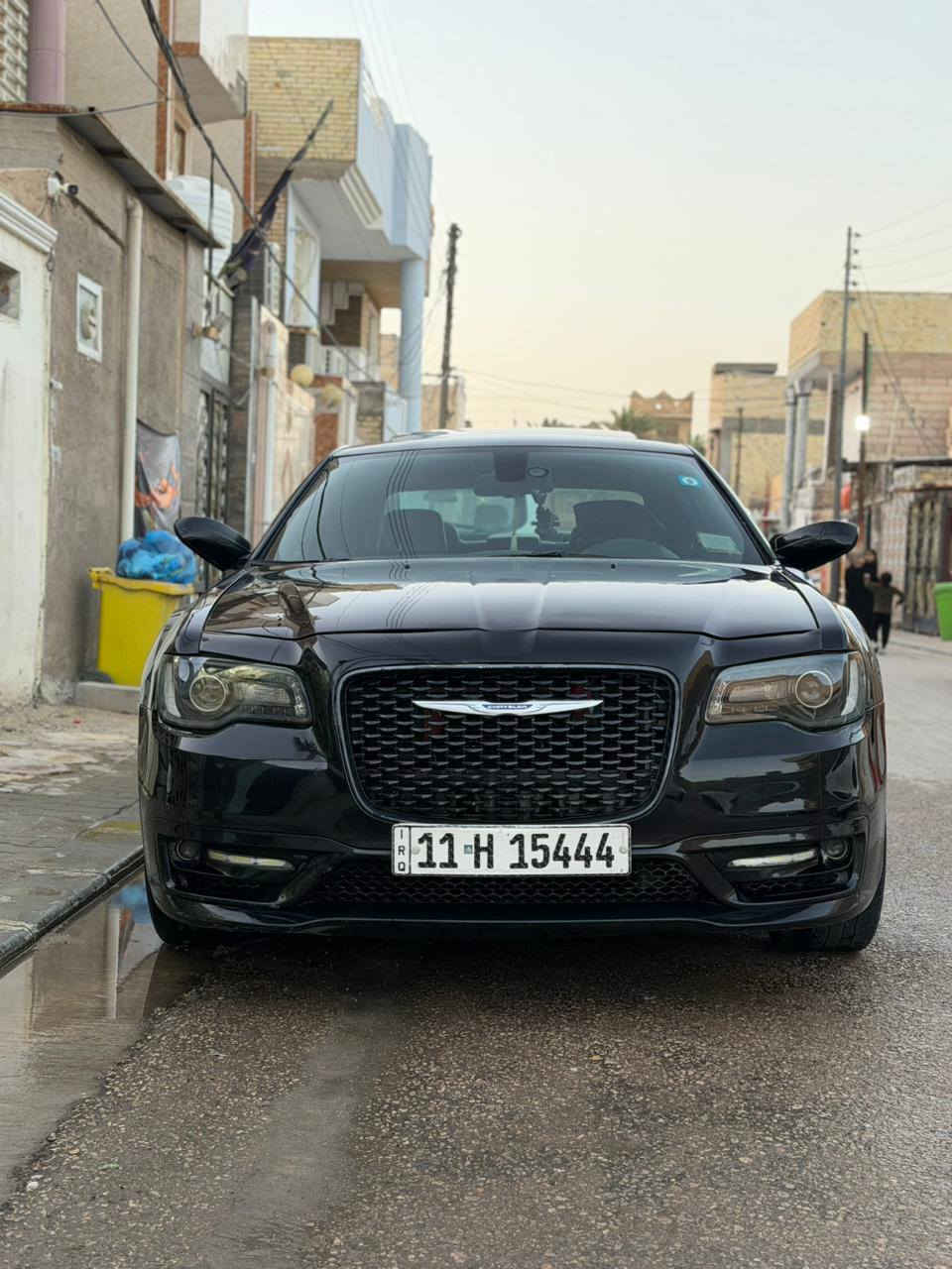 السلام عليكم 
كلايسلر اوباما 2016S 
السيارة فول مواصفات للأخير عليها رقم شبه مميز 
حادثها بنيد+جاملغ بدوون دواخل ابد 
كير مكينة تبريد حدادية كفالة 
ماشية 136 حقيقي استخدام شخصي 
السعر 210 قفل او مراوس 
مكانها النجف الآشرف
***********
