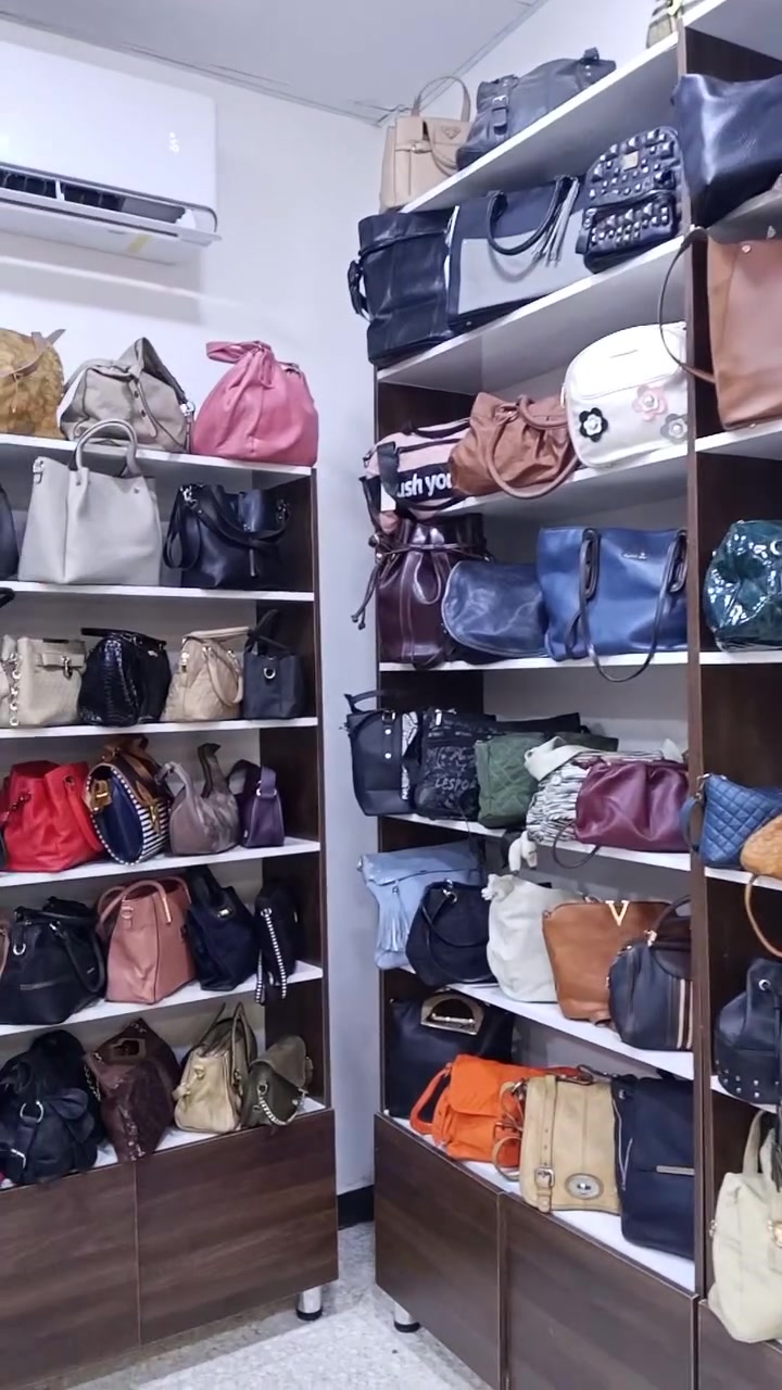 سعر قطعه ب8 قطعتين ب15 😍👛👜


**إذا كنت صاحب هذا الإعلان وتريد حذفه لأي سبب، رجاءا أرسل رسالة إلى الدعم الفني**