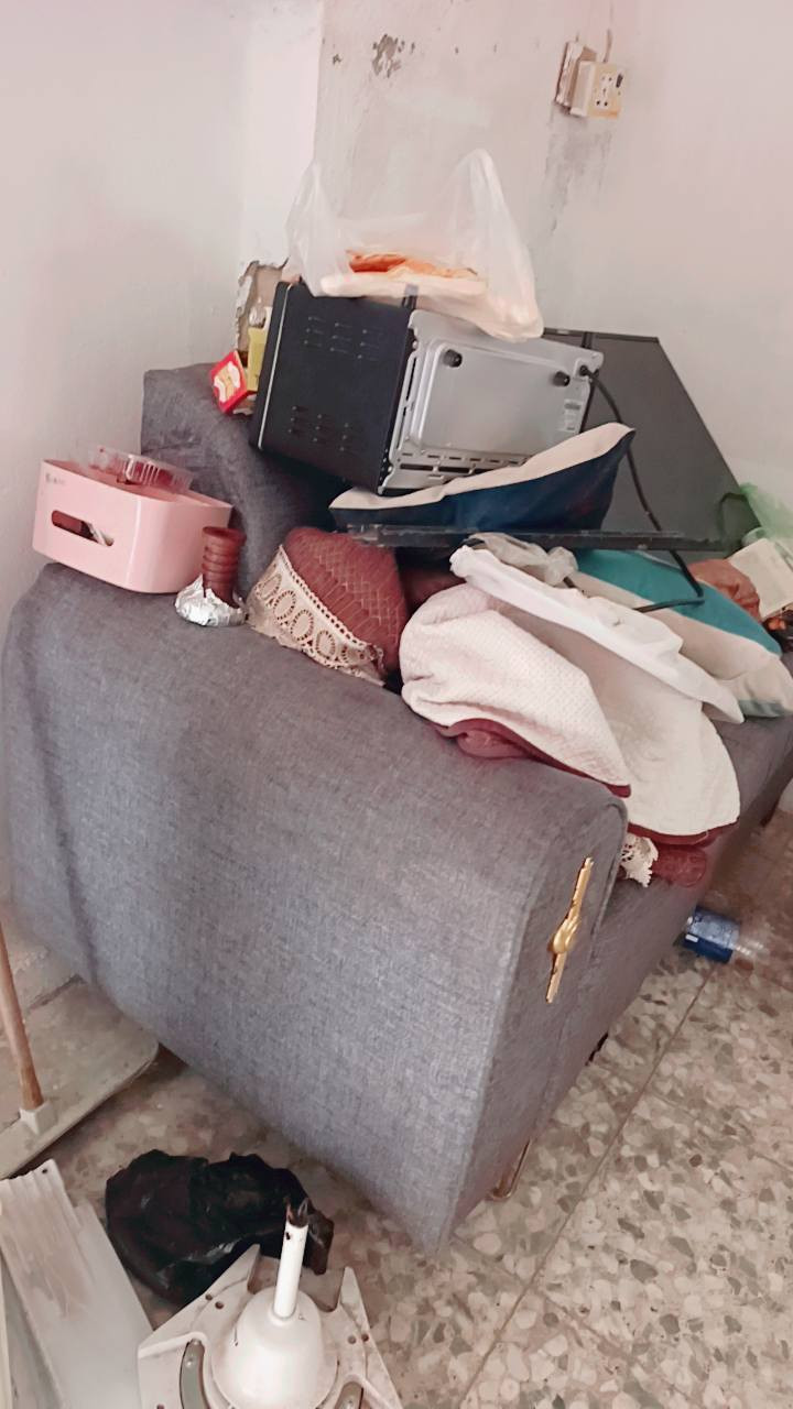 السلام عليكم غراض للبيع كلمن وسعرها اتصل عل رقم وادلل مكانها مدينه الصدر
***********
