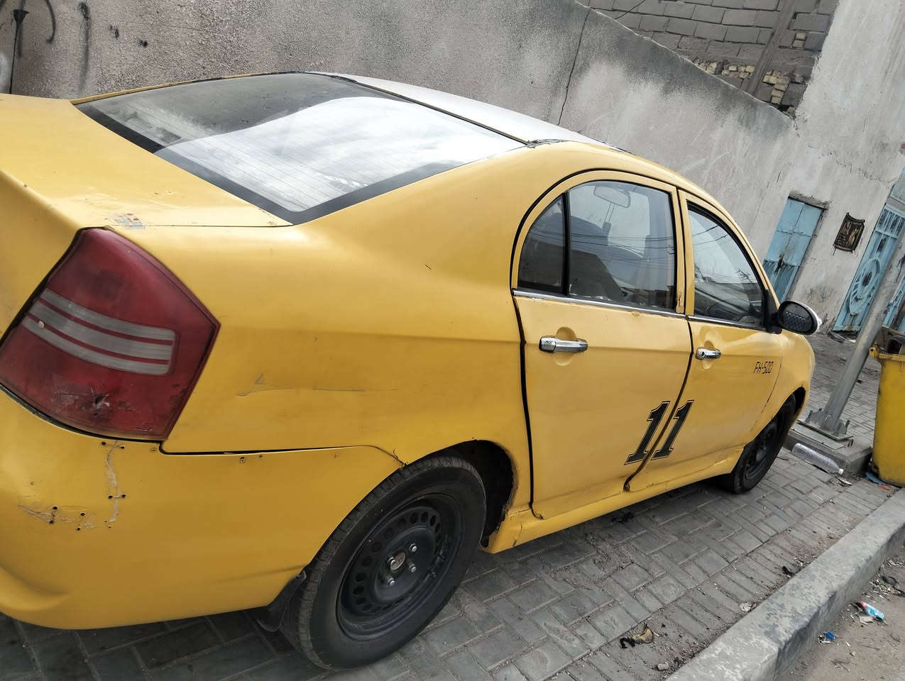 سلام عليكم ليفان 620 اقره كل تفاصيل رجائن كبل لا تتصل 

1::حداديه 💯 
1:: فريم ممه لاذان كلشي جديد💯 
3:: تخم تاير جديد 💯 
4::كشر حلو 70 من 💯 
5::محرك كورلاء 💯
6::كير أوتو 60 من 💯
7 :: مشط كارتون 💯
8::جام 💯
9::دواخل  ودوشمه 70 من 💯 
10:: رقم صدامي سنويه منتهيه راعيه موجود ويريد  تحويل هيه وغرامات عليه 230 
سعر 25 مكاني البصرة  قبله حي مهندسين 
***********
