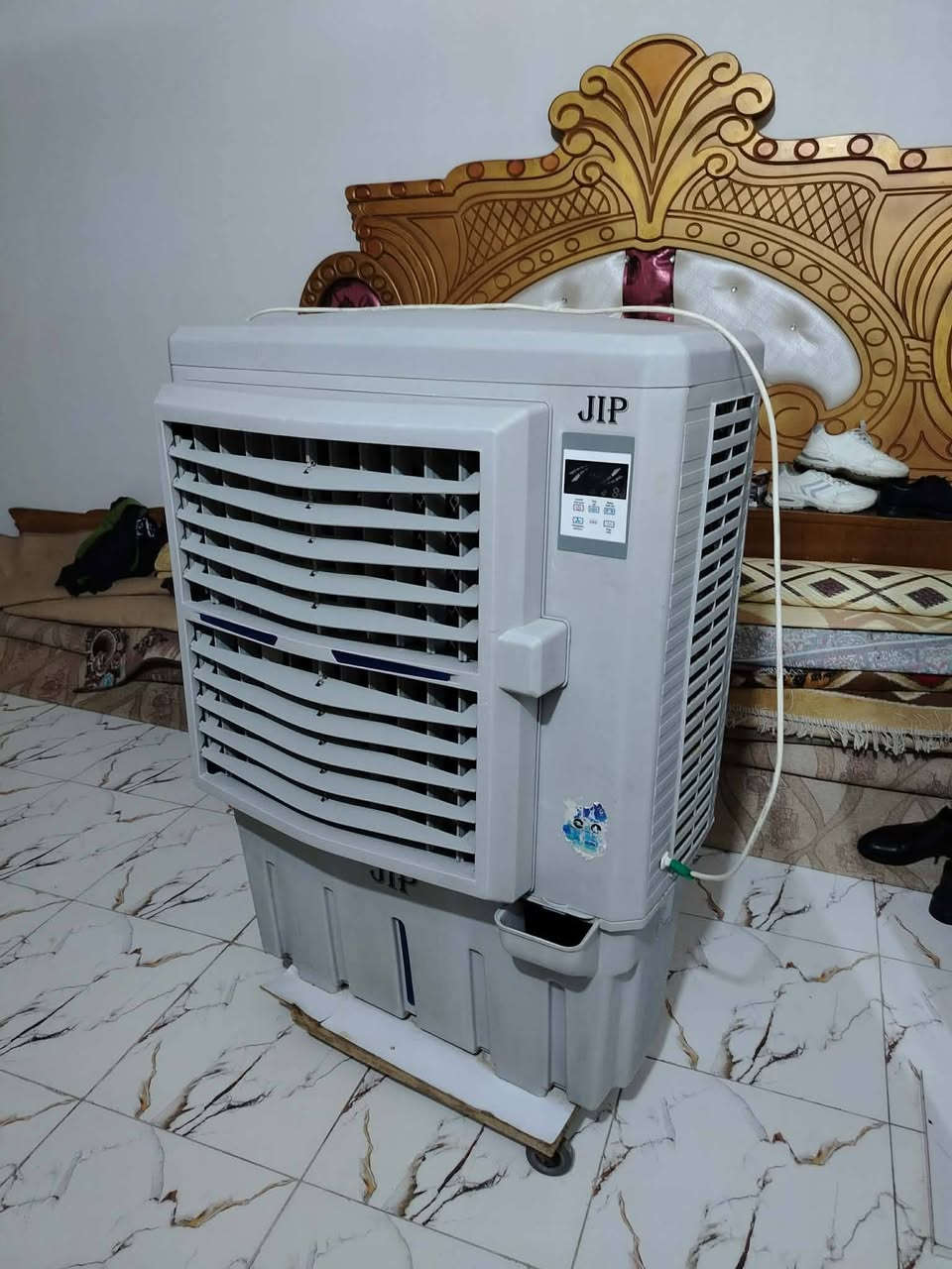 كنفيره JIP جيب الاصليه مبرده نضيفه ماطور نحاس اصلي ضخم اباشي الحجم الكبير وليس الصغيره تاخذ ماء ٦٠ لتر ماء استخدام موسم واحد مال بيت ،  بيع 125 

مكاني نجف


**إذا كنت صاحب هذا الإعلان وتريد حذفه لأي سبب، رجاءا أرسل رسالة إلى الدعم الفني**
