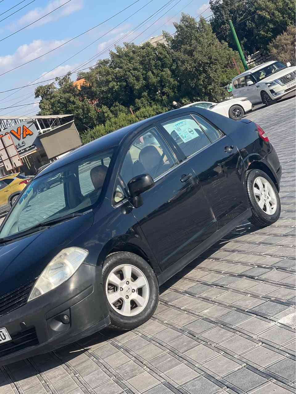 السلام عليكم 
نيسان فيرسا ٢٠٠٨ للبيع 
حادث جاملغ خلقي و جاملغ امامي 
مصبوغه حزام 

بصمه بلادي 
حساسات خلفيه 
شاشه كامرا 
منظومه زينون 
مكانها بغداد 
السعر ٦٧ و بيها مجال
*********** بغداد, العراق
