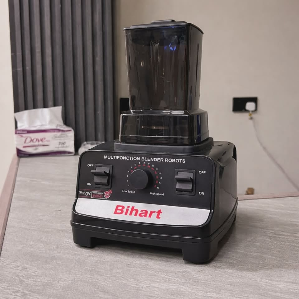⚡🥤 حضّر كل شي بسرعة وقوة مع خلاط Bihart الجبار!

خلاط قوي 4500 واط مع سعة 2.5 لتر، مناسب للعصائر، الميلك شيك وطحن الحبوب بكل سهولة 💨

سرعة عالية تصل لـ 32,000 دورة/دقيقة لنتائج سريعة وناعمة 🔥

تحكم سلس بالسرعة + شفرات ستانلس ستيل قوية للتعامل مع المكونات الصلبة والثلج 🧊

الخيار المثالي للمطبخ إذا تريد قوة، سعة، وأداء احترافي 👌
ب #30 الف بس


**إذا كنت صاحب هذا الإعلان وتريد حذفه لأي سبب، رجاءا أرسل رسالة إلى الدعم الفني**