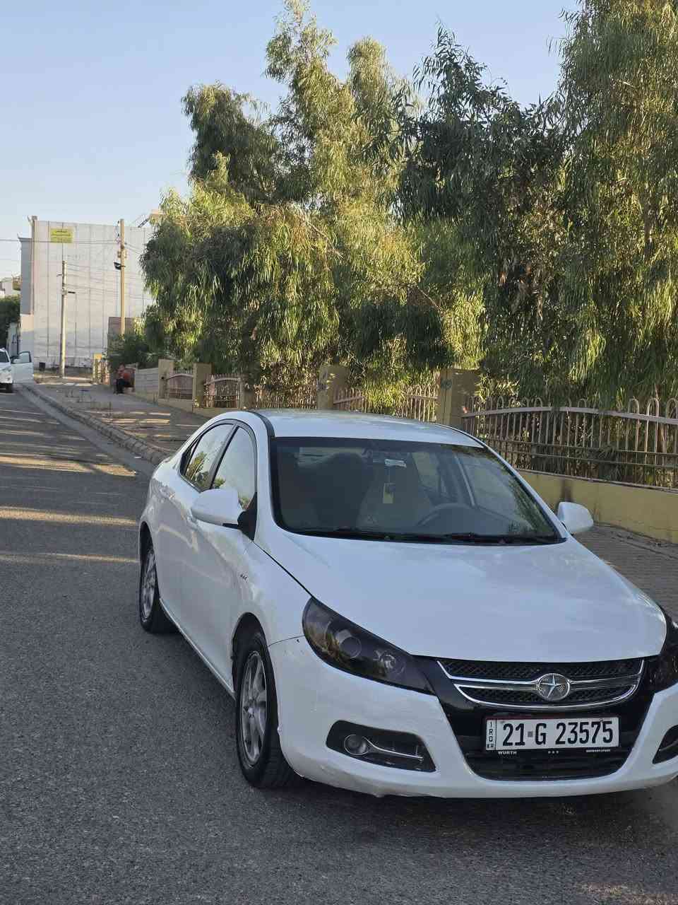 جاک j5   گەورە مەکینە زنجیر  مودیل 2012 گێڕ عادی  گێڕومەکینە بەشەرت یەک پارچەی بۆیاخە بێ ناوگرتن کارتی بەنزینی لەگەڵە  سەیارەکە جوانەو ماڵی دۆستە سەیارەی مەعرەز نییە و  بێ کێشەیە سەنەوی تاوەکو 2029 تازەیە بەشەرتی تەحویل نرخی 72 گەڵاو مەعامەلە
***********
***********
