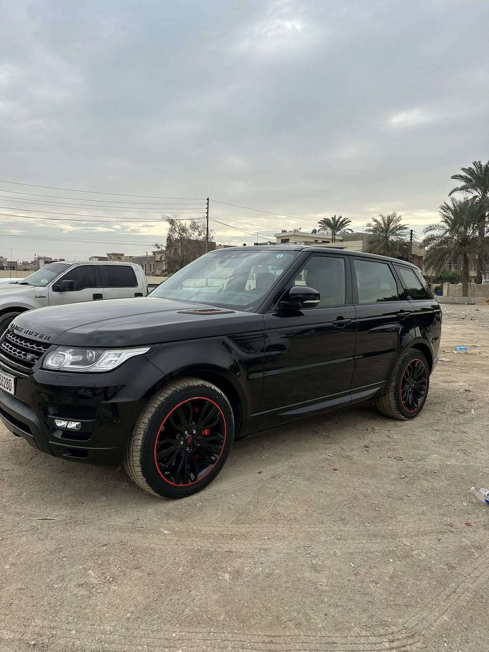 سلام عليكم شباب  لبيع او مراوس
رانج سبورت 2017 سيارة وارد امريكي حادثه فقط باب خلف السايق فول مواصفات محرك8سلندر سوبر جارج  كير محرك سوبر كله مكفول وجديده رقم بغداد باسمي تحويل ثاني يوم 
عليه ادامه كامله سياره مناقصه برغي  
سعر 285 وبيه مجال  لشراي 
مكاني بغدااد المنصور 
***********
