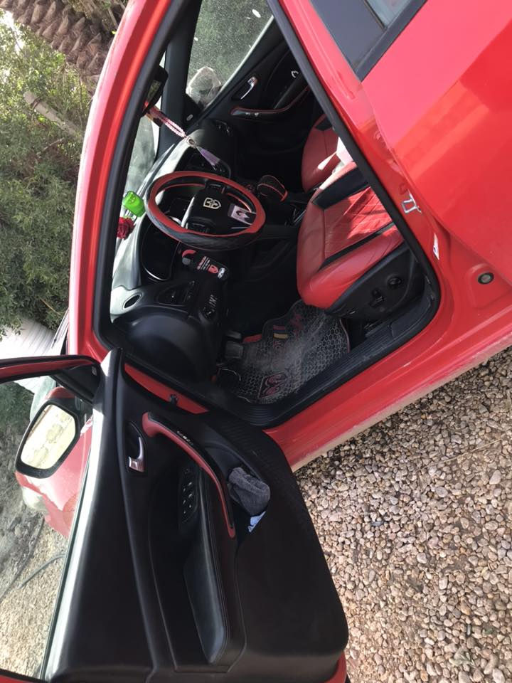 السلام عليكم الاخوة الاعزاء
الحبيبه الدوج دارت للبيع (مستعجل)

2016  فئة GT

اعلى فئة واعلى مواصفات وكلشي رياضي من الشركة

بأسمي 🎫

تنزيل السعر 80 $. وبيها مجال للشراي

***********
