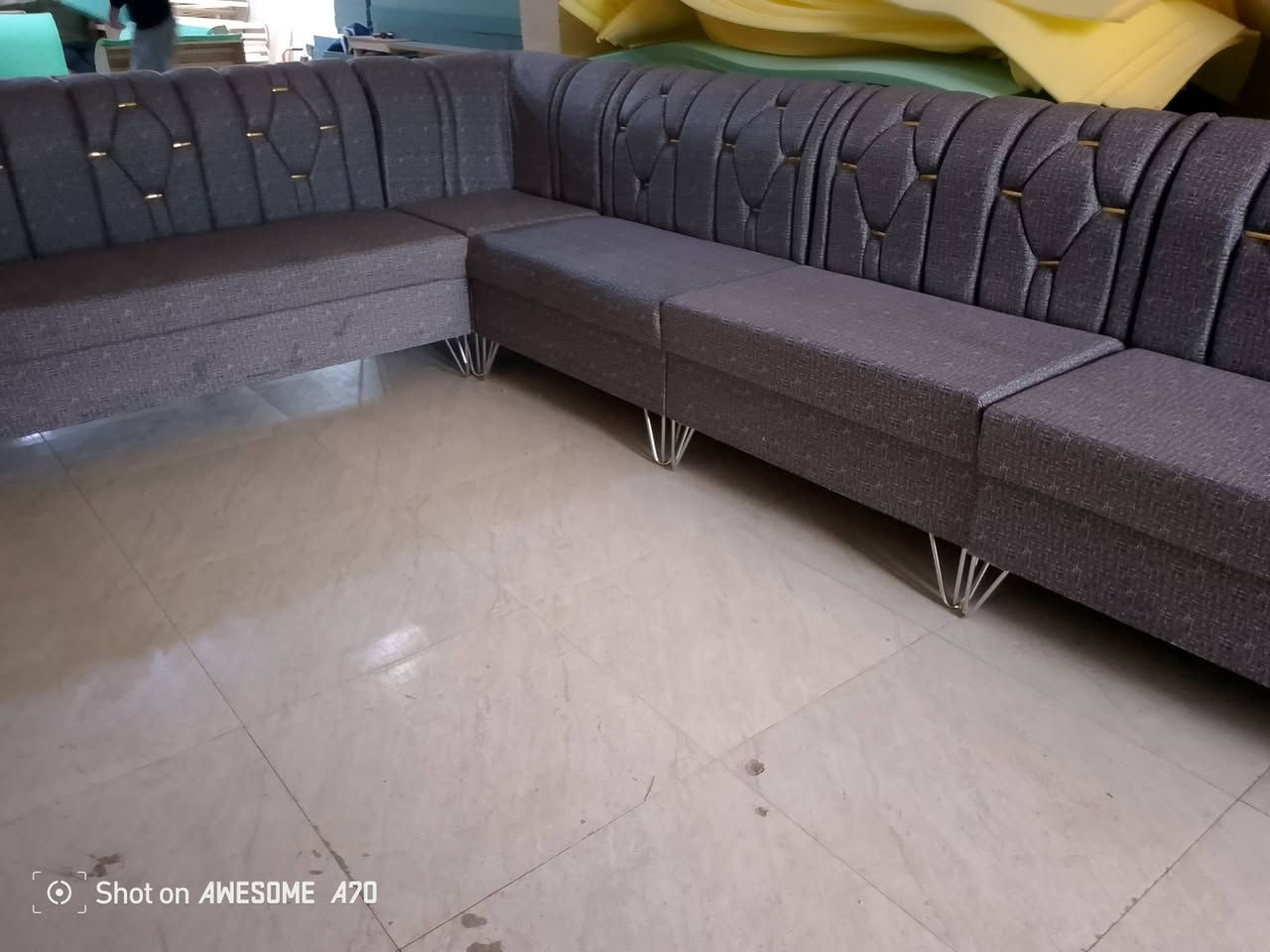 ديوان جديد٧متر١٠مقاعد سعر(٢٥٠)الف***********
