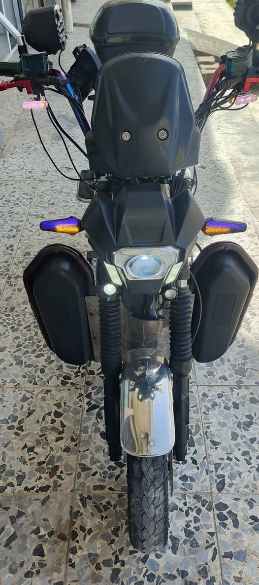 البيع موطور جبلي موديل 25بعده جديد مستخدم شي قليل جدا كله شغال على فحص بي بصمه شركة الاخوين قويه رزن بل مشي 4نمر نظام بك 6بطاريات شرط فحص كله فول مواصفات فول سعر 600بي مجال مكان الرمادي التاميم لاتصال على رقم الهاتف ***********
