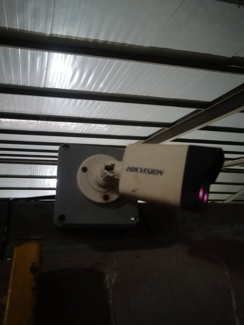 تم صيانة منضومة كاميرات ip
16 كاميرا هيك فجن 
مع نصب منضومة هيك فجن 4 كاميرات
� تنصيب كاميرات مراقبة بأعلى جودة واحترافية 🎯
🔧 نُعلن عن تنفيذ أعمال تنصيب كاميرات مراقبة في مواقع متعددة في واسط وبخبرة عملية مضمونة!

💼 خدماتنا تشمل:
✅ دراسة الموقع واختيار أفضل نقاط التغطية
✅ تنصيب كاميرات HD بأنواعها
✅ ربط الكاميرات على كافة انواع الجهزة 
✅ ربط النظام على الهاتف والمراقبة عن بعد
✅ صيانة وتحديث الأنظمة القديمة
✅تجهيز المواد الازمه من الكامرات  
📍 شغلنا يشهد إلنا بمجمعات سكنية ومحلات ومنازل وشركات
🔒 نضمن لك الحماية، الوضوح، والمتابعة المستمرة
اليوسف لكاميرات المراقبة 
الموقع موصل حي الرسالة قرب التفك لايت
التواصل واتساب و اتصال 
***********
***********
🌟 خلي عينك على كل شي… واحنا نساعدك ترتاح
