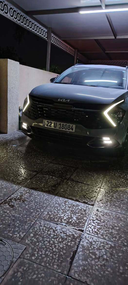 للبيع كيا سورتاج اسمنتي خليجي وكاله نيم
بلاك ادشن وكالة زيرو
ماشيه حاليا ٥الف فقط
ذيموديل ٢٠٢٥
فول مواصفات
نقاط عمياء
حساسات اماميه وخلفية
كشن تدفئة
داخل لونين أخضر زيتوني وكنتارة 
استيرن تدفئة
مكفول كفالة عامه 
السيارة باسم شركة تحويل وكاله حاضر
مكانها البنوك بغداد
*********** 
السعر خابرني وتتدلل بغداد, العراق
