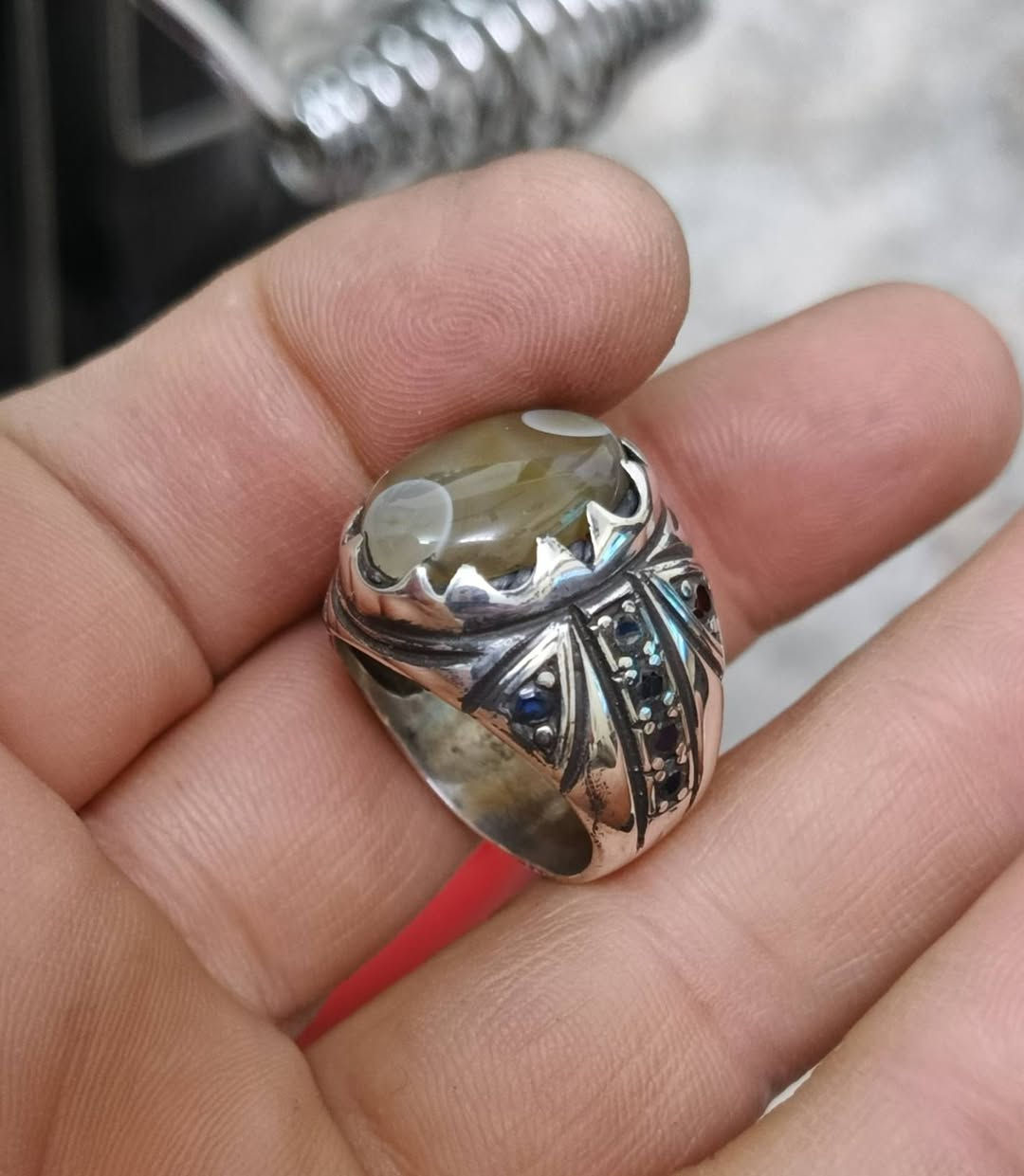 سليماني ٧٥ . الف
بغداد حي النصر 
***********
