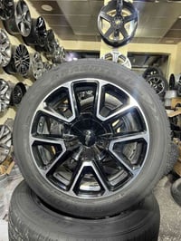 للبيع او مراوس تخم ويلكب تاهو اصلي حجم22موديل24/25 مع تخم تاير دنلوب ي...