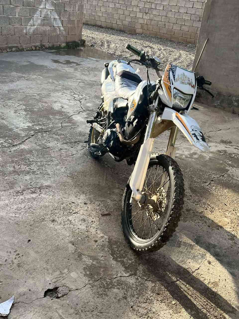 السلام عليكم قفاز سولنك للبيع محرك 200cc معمر رنكات فقط.ادفع سعر عجبني ابيعك
#مكاني_قرية_الشويرات 

#رقمي***********
