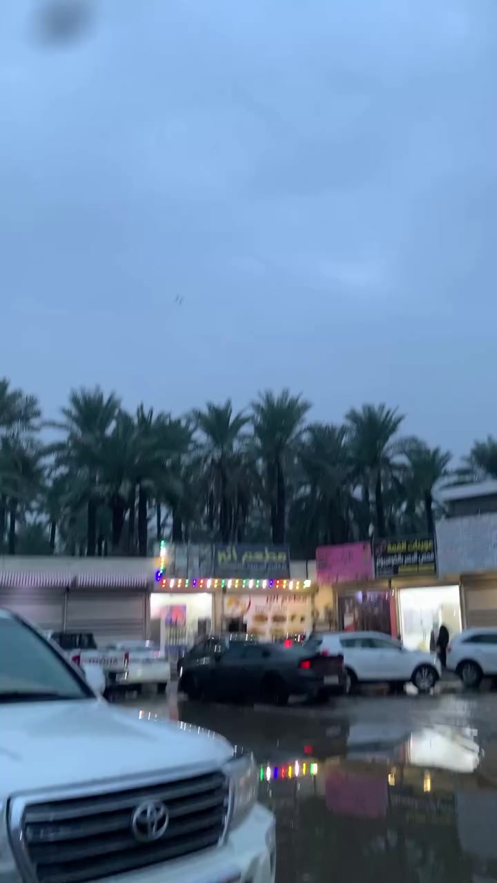 يالله السلام عليكم ورحمة وبركاته 
للبيع للبيع للبيع فقط 
لاندكروز ستينية 
موصفات للكزز 
محرك 5700
سيارة مكفولة من الصبغ و تبديل 
موديل 2010 
محرك كير مكفولة 
ماعده عندي بارد شبر 
رقم بغداد انكليزي
للسيارة بسم الوالد 
متواجد ع فيس


**إذا كنت صاحب هذا الإعلان وتريد حذفه لأي سبب، رجاءا أرسل رسالة إلى الدعم الفني**