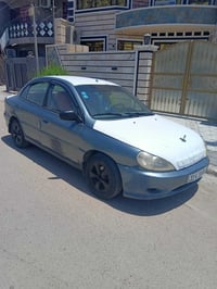 للبيع كيا ريو موديل 2002 سياره جاهزه عنوان بغداد البياع سعر 35 الرقم 0...