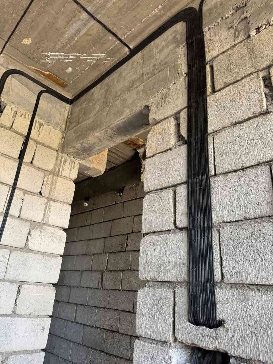 من #اعمالي.

تاسيس واير سيمنز لبيت  175متر طابق واحد
بيت الاخ بشار الجنابي  في  ديالى /قضاء المقدادية 

تم استخدام أسلاك دلتا السعوديه 

تم تأسيس منظومة الستلايت.
تم تأسيس منظومة الانترنيت.
 نعمل في جميع مناطق ديالى وبغداد. 🚐
 خبرة طويلة في مجال التأسيسات الكهربائية💯
كوادر عمل محترفة 👷🏻
الالتزام بلمواعيد وسرعة الانجاز ⏱
منظومات واساليب عمل متطورة 💻 
اسعار مناسبة وتنافسية 💰

للتواصل معنا ..
***********
