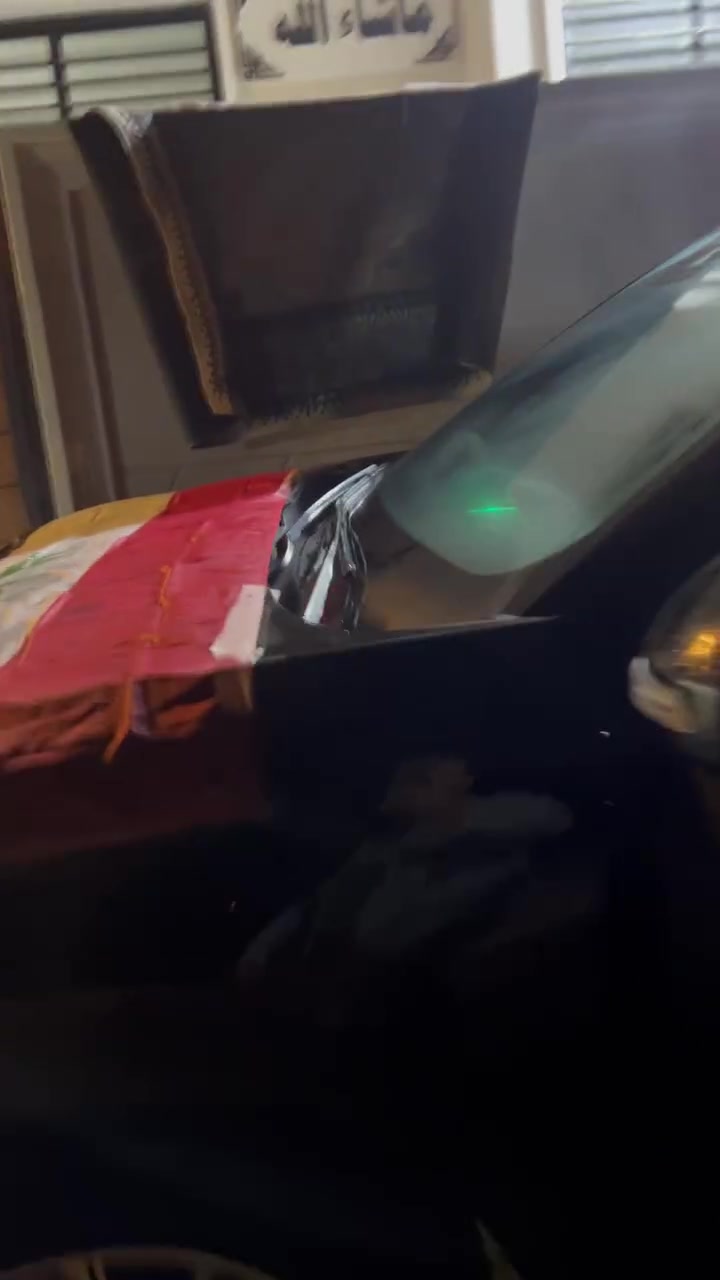 جيتور داشينج لاكجري (Jetour Dashing Luxury) 
 ✨بأسمي 
سيارة دفع أمامي (FWD) رياضية متعددة الاستخدامات (SUV)  وأداء رياضي.
المواصفات الفنيةالمحرك: 4 أسطوانات سعة 1.6 لتر تيربو.القوة: 194 إلى 197 حصاناً.عزم الدوران: 290 نيوتن.متر.ناقل الحركة: أوتوماتيكي ثنائي القابض (DCT) بـ 7 سرعات.استهلاك الوقود: 14.4 إلى 16.7 كيلومتر لكل لتر (حسب ظروف القيادة).
سعة خزان الوقود: 57 - 60 لتراً.التصميم الخارجي والداخلي 
الأضواء: مصابيح أمامية وخلفية بتقنية LED مع إضاءة ترحيبية.المقاعد: 5 مقاعد جلد الفاخر، 
 مقعد السائق والراكب الأمامي كهربائي ⚡️ 
.الشاشات: شاشة لمس مركزية عالية الدقة قياس 15.6 بوصة.تقنيات أخرى: إضاءة محيطية متعددة الألوان، نظام تسجيل القيادة، ومستشعر للمساحات (حساس مطر) 🌧️ .مع أنظمة الأمان والسلامة  أنظمة المساعدة على القيادة، أبرزها:نظام فرامل مانعة للانغلاق (ABS) ومساعد الفرامل.نظام الثبات الإلكتروني والتحكم في قوة الجر.نظام مانع انقلاب السيارة، وتنبيه حركة المرور الخلفية. 
عنواني بغداد المحمودية 

السعر 28 مليون 
السياره بأسمي كلش حلوة وجانيهه وخير من الله 
 بس لسبب السفر  وبيهه سونار 👇 المندلاوي كلشي جاهز 
هاتف 📞 *********** __  ***********
