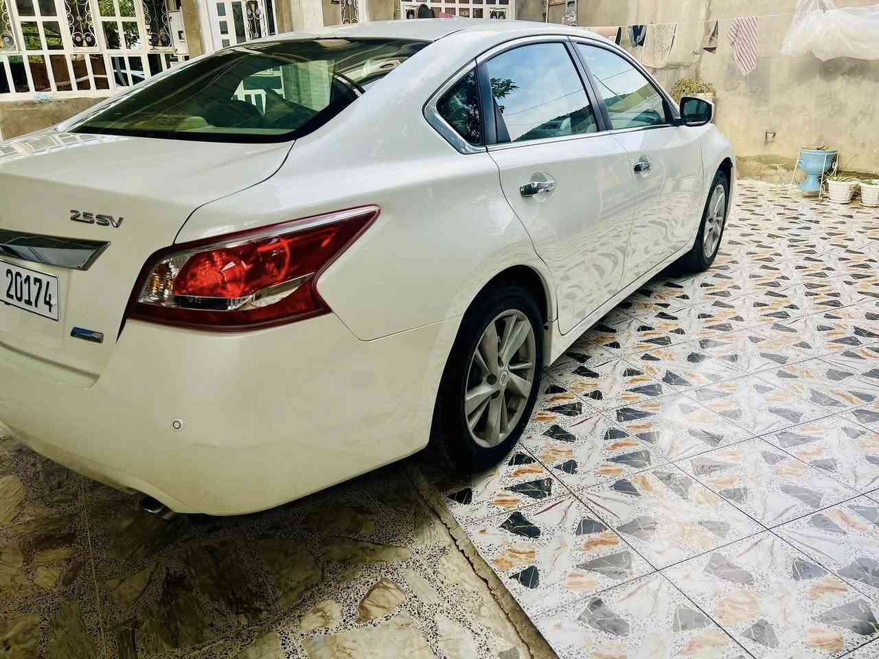 للبيع🤍🤍
نيسان التيما خليجي موديل 2013مكفولة من صبغ🖤
فئة sv
حدادية جديدة بحيث متسمع طكة ابددد
تخم تاير جديد 
كهربائيات فول الفول 
منظومة زنون عالي ناصي بحيث نهارر
مكينه وگير مكفولة بحيث تاخذه تفحصهه وين ميعجبك 
رقمهه سليمانيه سنويه هزه كله جديد 2030 😍
السعر128بيها مجال بسيط 
مكاني ديالى شهربان👍
للاستفسار الاتصال او واتساب***********❤️
