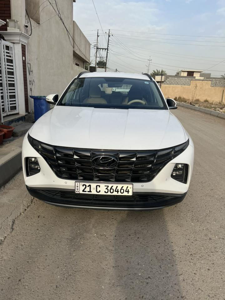 توكسان موديل٢٣خليجي  ماشيه٩٨ومكانها بغداد  بيها بارد باب السايق سعرها١٩٠ومكانها الغزاليه  وهذا رقم التلفون***********
