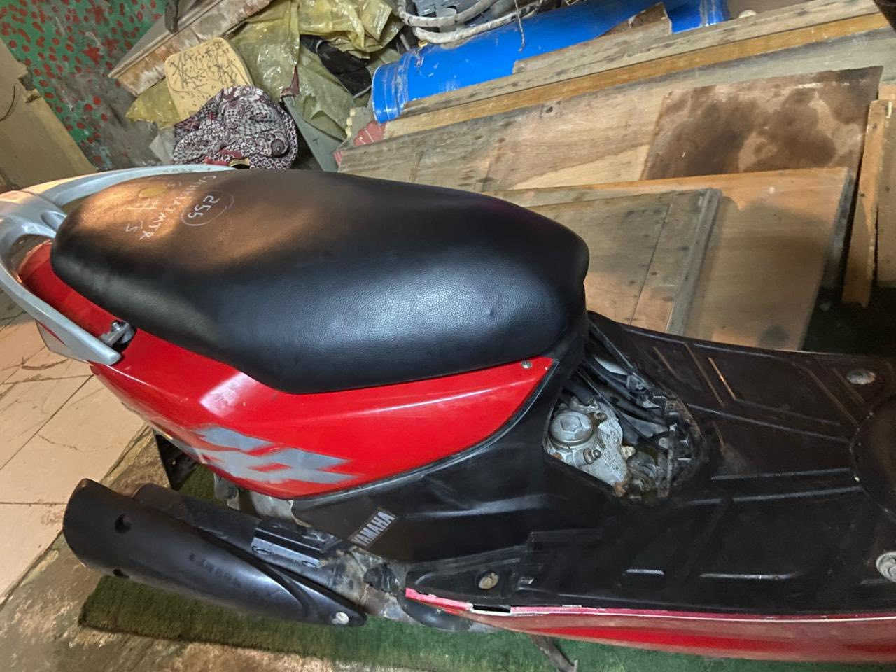 مضلع ياباني للبيع  كلجات امامي رياضي كزوز FM رياضي سلف هندر اشاير سطاب شغالات تايرات نضيفات قفل ستيرن دبلات نضيفات السعر 700 وبيها مجال للطيبين العنوان المعقل 5 ميل للاستفسار ((***********))
