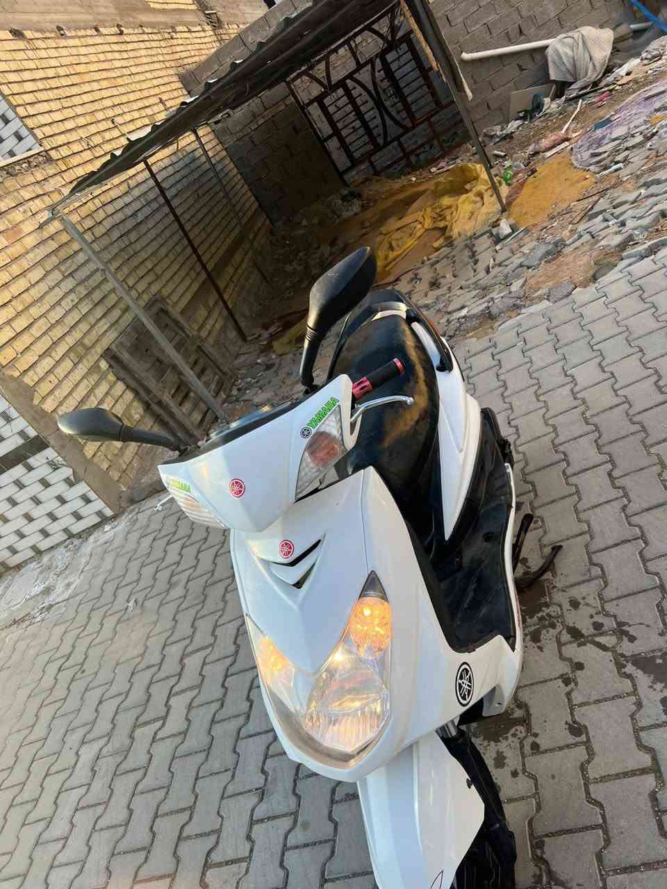 للبيع دراجه سكنس فحل مال رمبه   ماشيه 18الف حقيقي كفراته اصليه  محرك بلادي برغي مملعوب بيه كهربائيات كلها شغاله وراقها كامله أوي نقص مابيها السعر (800》الف العنوان بغداد الكرخ الاتصال على الرقم*********** بغداد, العراق
