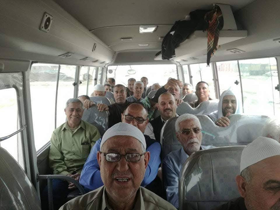 #السبت
#الساعة.       ٧.     صباحا 👉
 زيارة. 🌿
🍀 #النجف
🌴 #المقابر 🤲 مرجع 10 الاف
☎️ للحجز والاستفسار
الاتصال 📱📞📠 ***********
و*********** حملة أهالي الحرية_محمود عوائل لنقل الزوار للعتبات المقدسة
