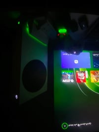 🎮 إكس بوكس سيريس اس (Xbox Series S) مع كامل الملحقات والملحقات الإضافي...