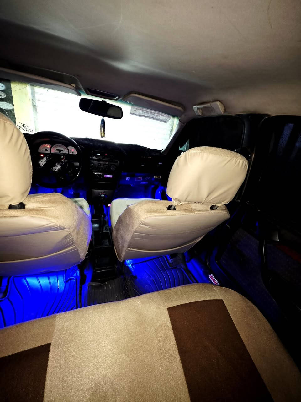 فكترة حجم 20 موديل 93
كير ومحرك شرط تواير جدد بخ عام جمالية  ، رقم دهوك السعر ٣٩$ 
***********
