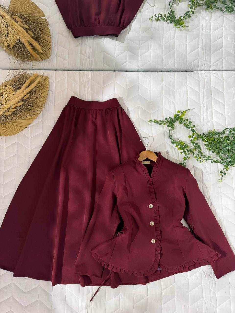 #طقم تنوره + جاكيت

خامه دابل صيفي

القياسات 38 40 42 44 46 48 ✨
خدمة توصيل لجميع محافضات العراق
للحجز والاستفسار مراسلة الصفحه خاص رجاء او واتساب *********** #بيج #الاميرات #للملابس
