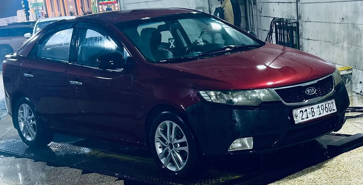 سيراتو ٢٠١١ رقم سليمانية دولي
مكينة كير تبريد كفالة
البابين اليمنة صبغ و بعض الخدوش 
بيها منظومة غاز إيطالية ( داخل الضمان )
السعر ٨٦ بغداد الزعفرانية ***********
