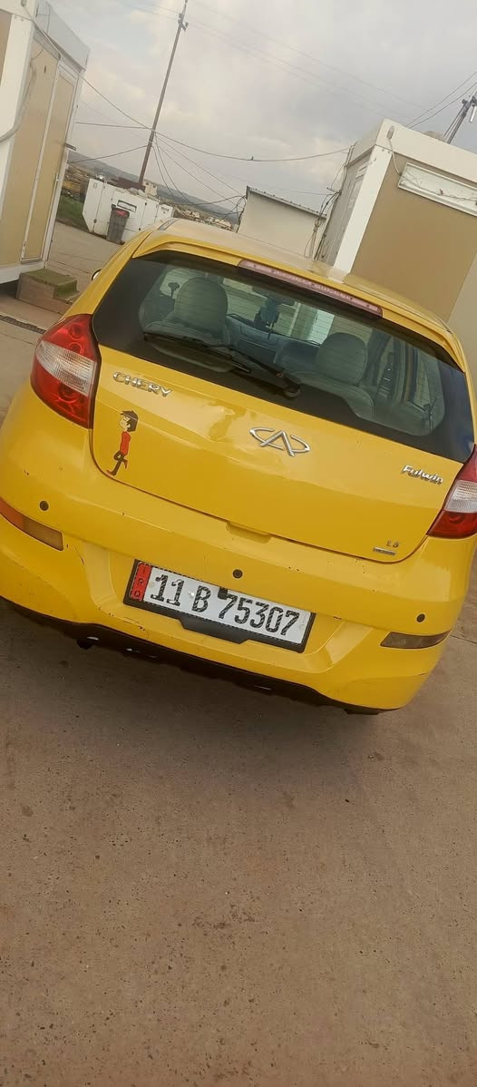 السلام وعليكم شيري فلاوين للبيع موديل 13سياره جديده كلش مكفوله كير محرك صدر تبريد كله شركه تخم تاير جديد شاشه وكامره خلفيه وحساسات خلفيه جام صعود ويه الريمونت سنتر لوك الصندوه ريمونت رقم بغداد دولي بسم شخص مرتب ثاني يوم تحويل كبل عقد مروري مكان السياره جديده الشط قرب البوابه مال لحسينه وهاذ رقمي للتواصل *********** السعر 35 قفل
