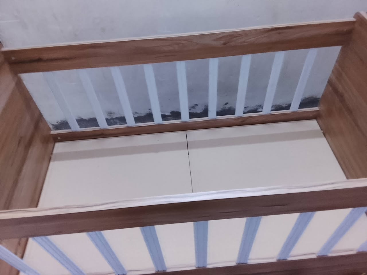 سلام عليكم كاروك اطفال اكبر حجم جديد غير مستخدم سعره ٢٠٠ و دوشك سعره ٢٥ كاروك ثقيل كلش ***********
