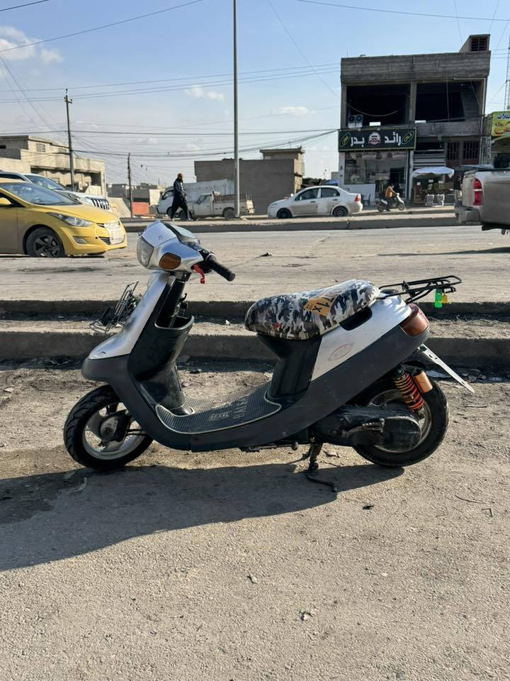 مطور بوتين حديث دبل سكريته قفل اكسن
تحريكه معدل مفتوح قبق هندر ورمنيه سلف كله شغاله فقط اثر ونه بي 
السعر 300 بي مجال بسط 
***********
