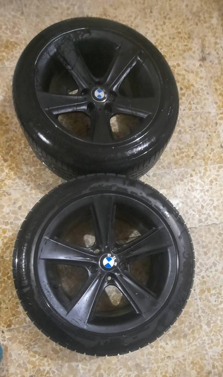 السلام عليكم وياله هامان حجم (17)جواهن تخم تاير ماكس باله توني شادهن اليريدهن يتصل ***********1
او يتفضل خاص السعر  400 .
